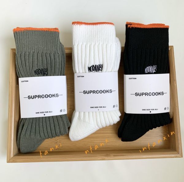 

autumn and winter new socks solid color couple models fashion trend tube socks cotton casual men socks, Black;blue