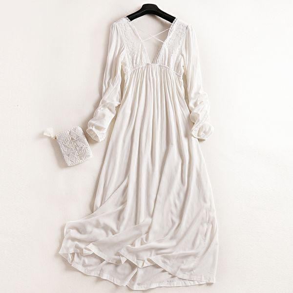 

wholesale- 2017 new princess women's white long pyjamas lace nightgown summer sleepwear ladies pijamas femininos, Black;red