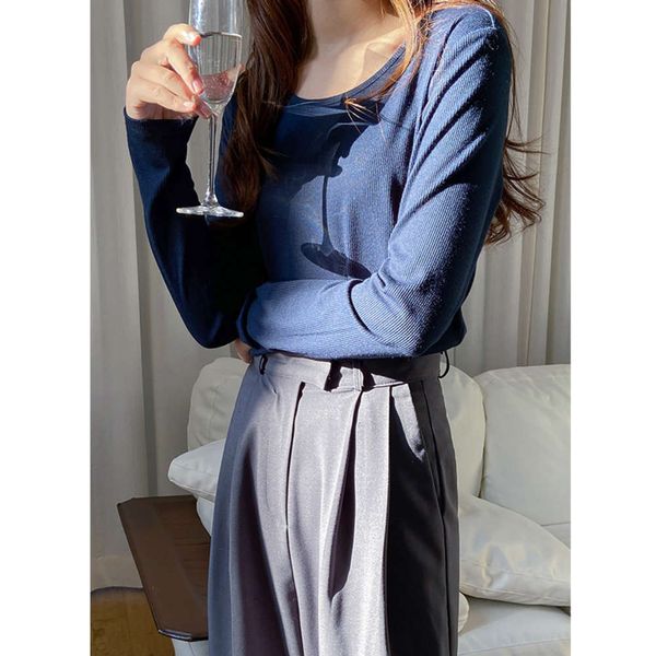 

versatile base shirt slim body and long sleeve t-shirt for women, White