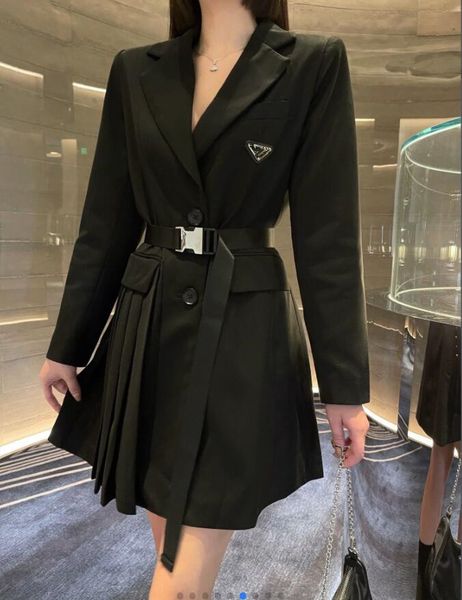 

girls vneck waist hem pleated blazer skirt 908, Black;gray