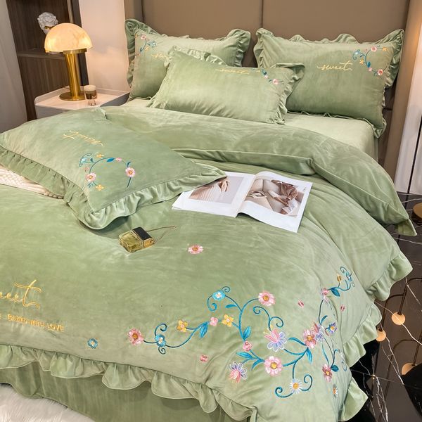 

baby embroidery lace 1.8m modern simple thickened milk veet bed four piece set