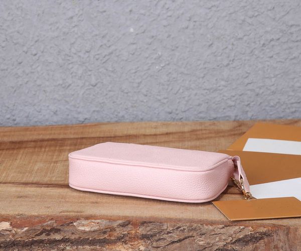 

luxurys designers bags handbag purses woman fashion summer by the pool monogrames mini pochette accessoires clutch chain bag