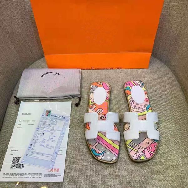 

2021 new slippers brand new fashion summer slippers, ladies high-quality leather platform comfortable shoes, high-he, Black;grey