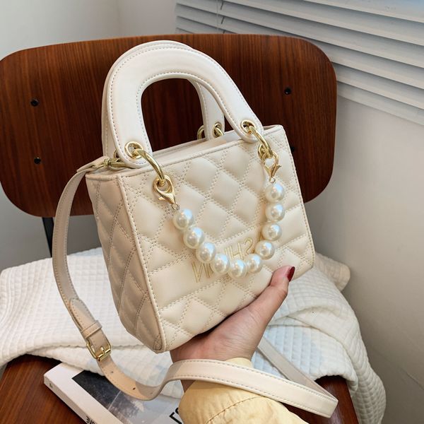 

net red bag 2021 new summer tide korean fashion messenger fairy lingge hand diana