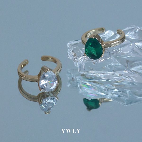 

emerald transparent zircon earbone clip, elegant and luxurious ywly, Golden;silver