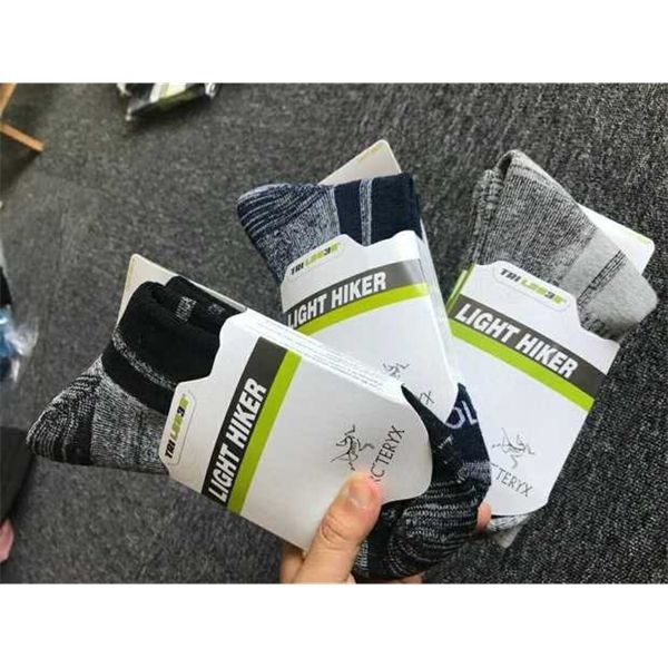 

thick towel bottom outdoor sports socks skiing socks mountaineering hiking socks c0224, Black