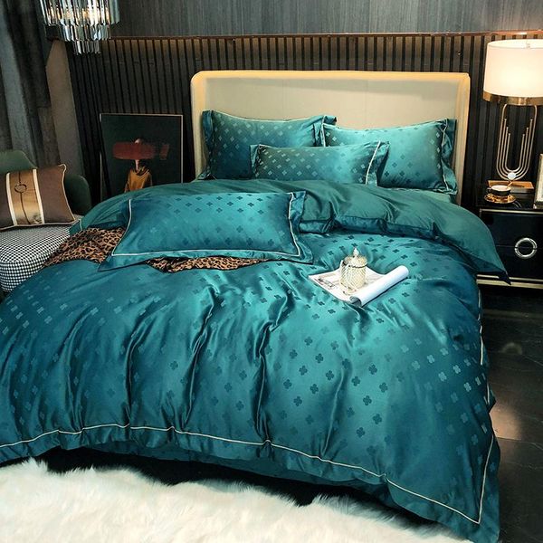 

bedding sets high-end embroidery four-piece cotton pure simple atmosphere light luxury double solid color