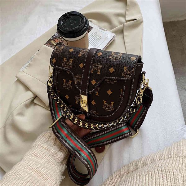 

2022 latest handbag factory store red saddle autumn winter leisure versatile single shoulder diagonal female, Black;red