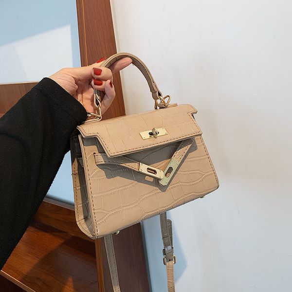 

luxury handbags 230314 new 2021 winter fashion soft leather crocodile pattern foreign temperament portable messenger bag