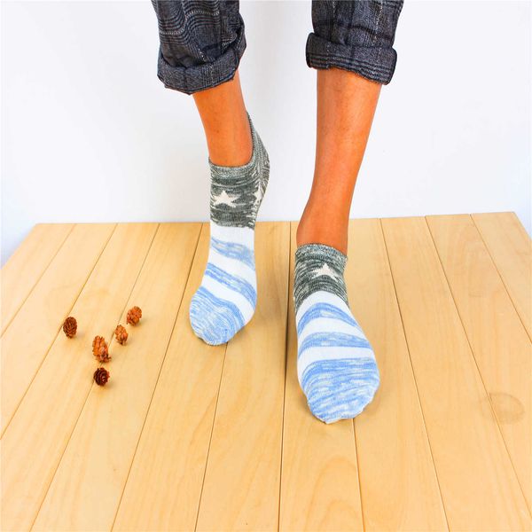 

hand head, ligature marks, comfortable to wear, no small details men socks 801, Black