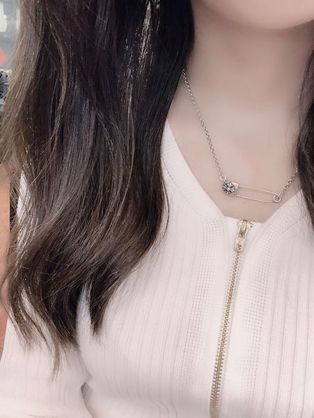 

croix cross pin necklace simple hip hop lovers fashion niche clavicle chain plated 22k, Silver