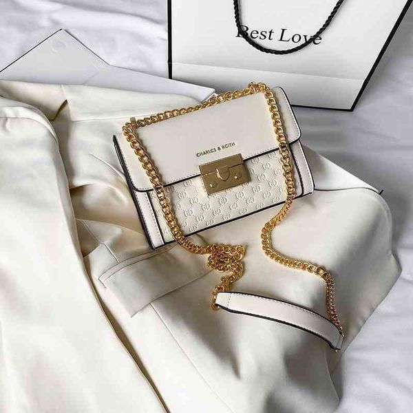 

women's embossed chain single shoulder small square