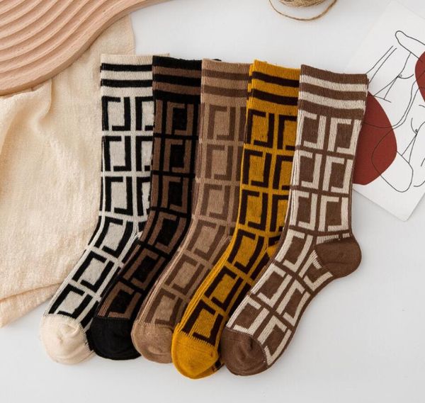 

designer mens womens socks embroidery brand letter printing casual autumn pure cotton sports knitted warm winter men fashion comfortable soc, Black