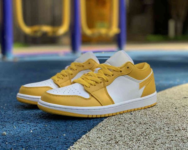 

2021 jumpman 1 low mens outdoor shoes 1s white pollen womens outdoor sports sneakers ship with box