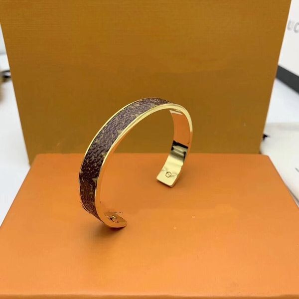 

2021 luxury designer jewelry women bracelets letter pattern designer men bracelets fashion charm cuff bracelet, Black