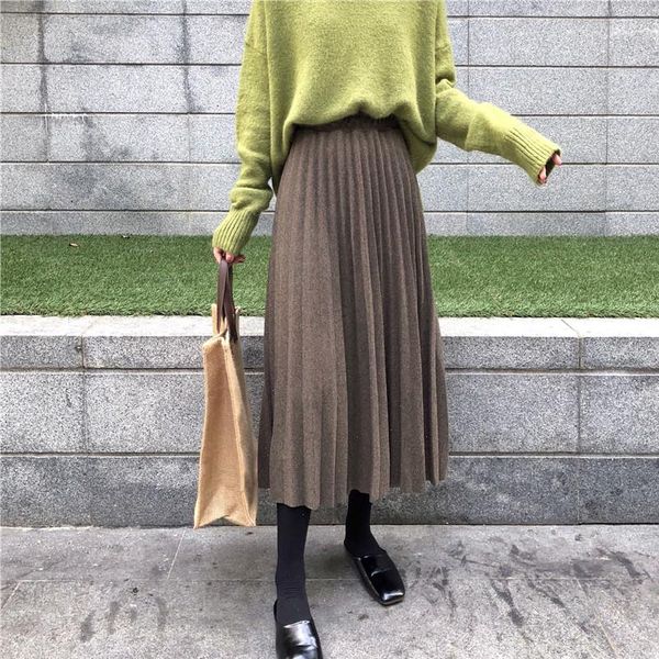 

2021 new women autumn and winter high waisted skinny golden velvet skirt pleated skirts solid pleated skirt ing, Black