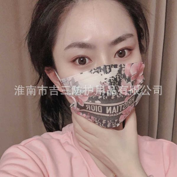 

disposable threelayer mask net red with the same mosaic fashion printing mask printed maskhigh quality
