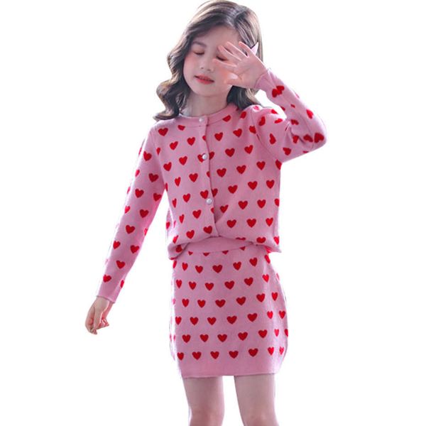 Crianças de malha roupas meninas coração padrão para suéter + saia conjuntos de roupas listradas Tracksuit 210528