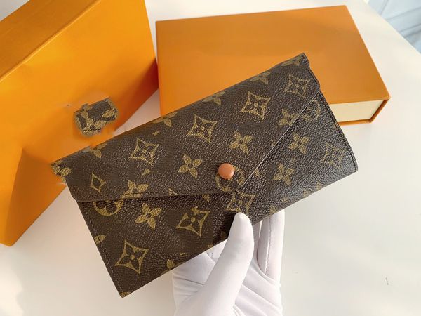 

men and womens wallets vintage leather rfid blocking fashion long wallet bifold with old flowers, Red;black