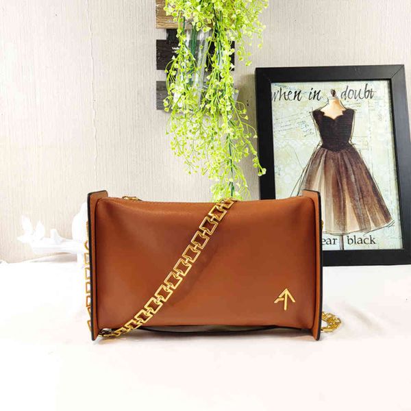 

2021 new women's bag turkish arrow cow leather messenger chain hand small layer