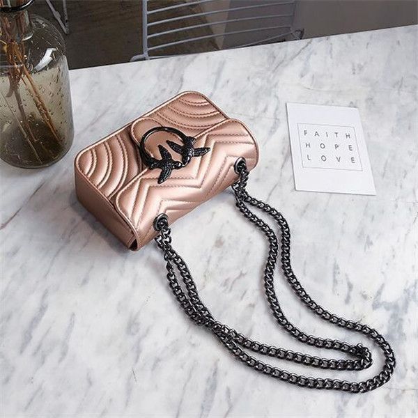 

factory wholesale women handbag sweet lady candy colored women chain bag new matte matte fashion jelly bag personality lock messenger bag, Black;red