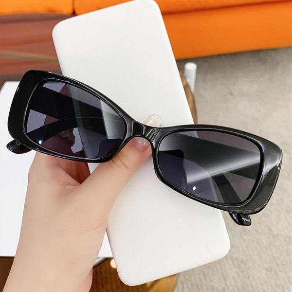 

sunglasses vintage classic for women 2021 fashion trend retro sun glasses elegant one peice men eyewear shade, White;black