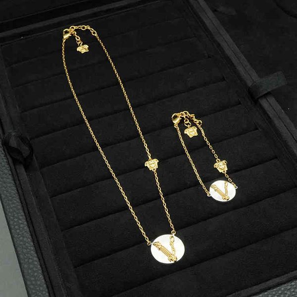 

70% off fan new v-shaped beauty head necklace bracelet simple clavicle chain women's network red live broadcast, Golden;silver