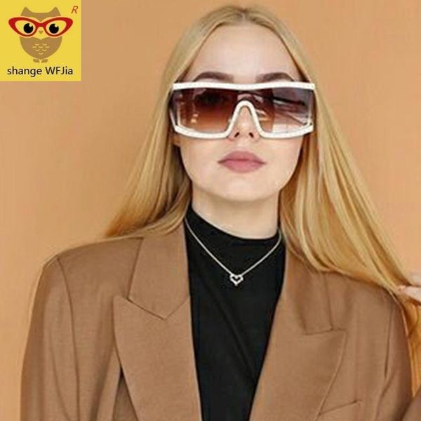 

new square large studded sunglasses for men and women street selfie sunglasses 2021 uv400 vierkante grote frame klinknagel, White;black