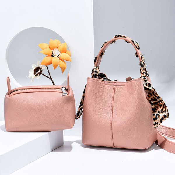 

yiding luggage women's 6812 new korean fashion messenger mother child single shoulder portable bag