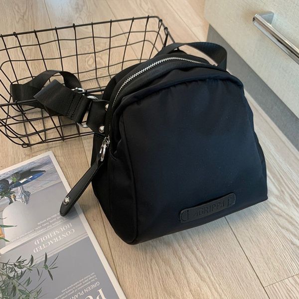 

women small casual nylon handbag female fabric daily cute light soft zipper shoulder bag women leisure shell shape messenger bag c0202