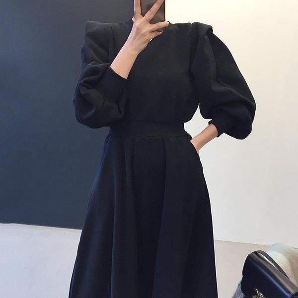 

casual dresses [ewq] 2021 spring female round neck solid color puff sleeve minimalist black over knee a-line sweatshirt dress 8d937, Black;gray