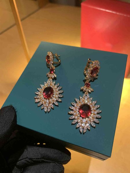 

stud earrings ka jia c caibao flower inlaid with s925 silver, Golden;silver