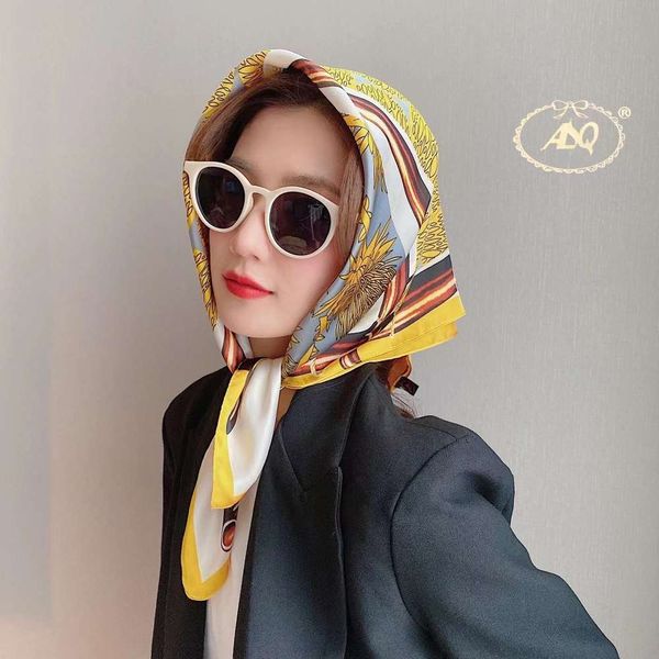 

women 2020 new silk 90 mini square scarf, Blue;black