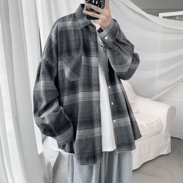 

2021 new autumn korean plaid men's fashion retro casual shirts mens streetwear wild loose long-sleeved men shirt -xl 33d8, White;black