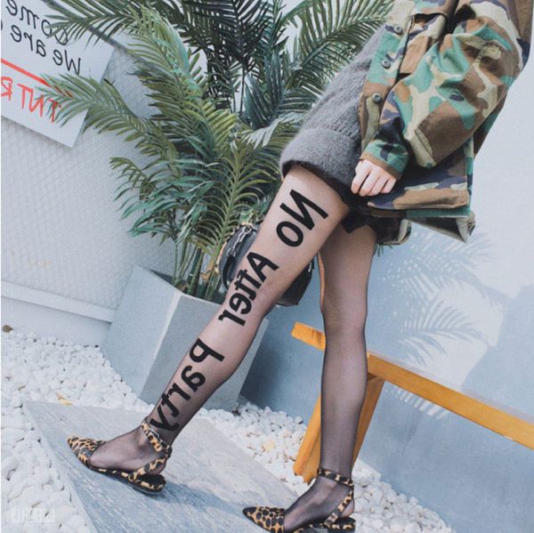 

letter jacquard stockings, Black;green