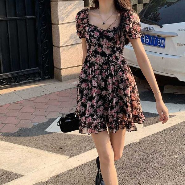 

wild paris rose drs 2021 summer korean floral square collar high waist slim skirt fashion, Black;gray
