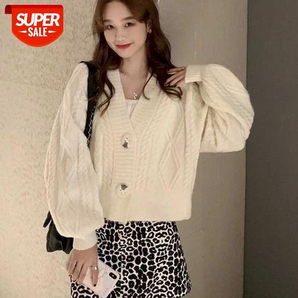 

2020 autumn and winter new v-neck long-sleeved knitted sweater cardigan jacket trendy korean loose women's casual lazy button st #r70b, White