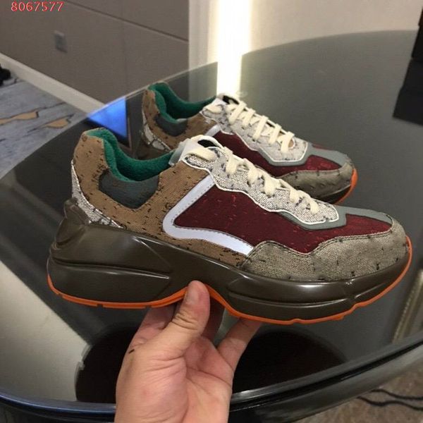 

2021 new men women rhyton casual dad shoes 620185 paris luxury designer house's emblematic sneaker mini jacquard fabric retro canvas th, Black;white