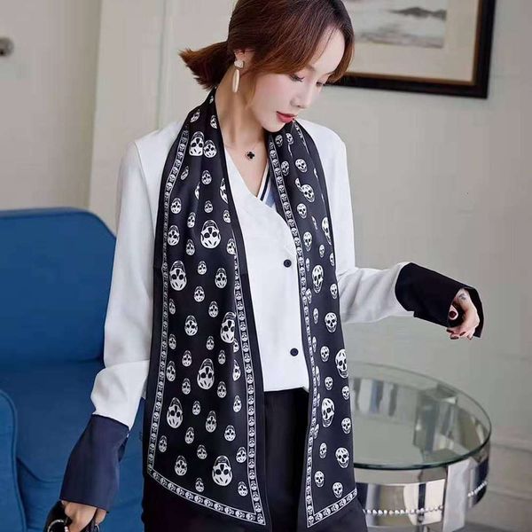 

classic skull print scarves in spring and autumn, Blue;black