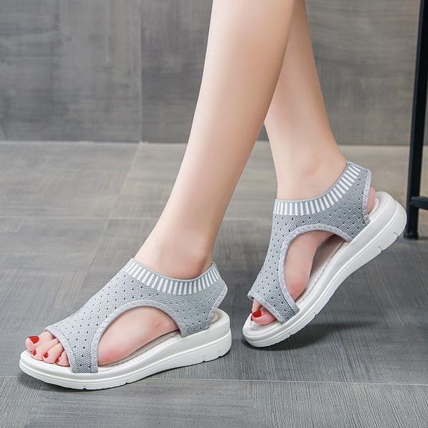 

sandals breathable thick soled women's sandals, fashionable and versatile flying woven slope heel beach shoes, Black