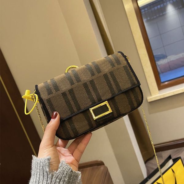 

wallet mini f purse letter chain crossbody bags shoulder wallets coin purse with box classic lock clutch bag