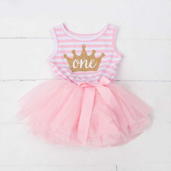 Vendita al dettaglio Baby Girl Birthday Dress Crown Letters Sleeveless Stripe 1-2-3T Summer Princess Cake Abbigliamento per bambini E90287 210610