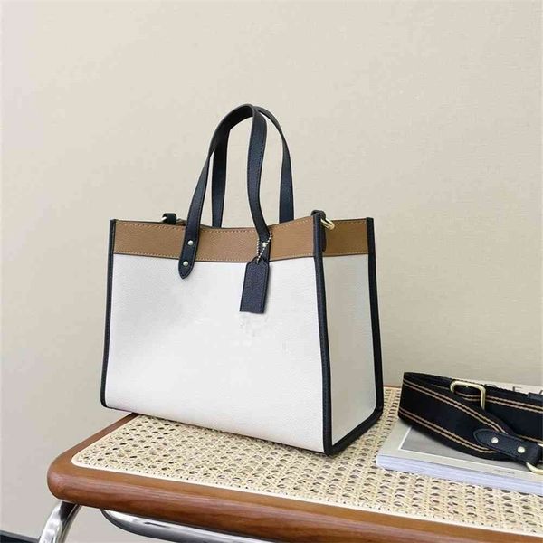 

women luxurys designers bags 2021 premium hand carry fashion color contrast adjustable whole designer handbag handbags totes crossbody bag