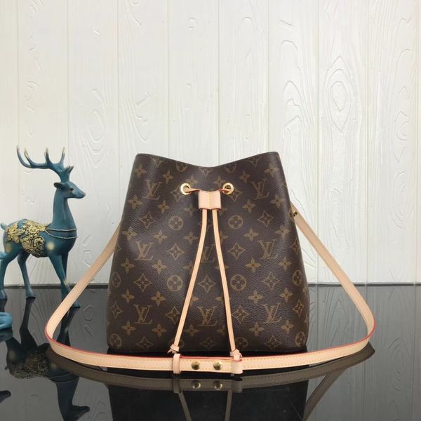 

new classic designer presbyopialeather large-capacity pumping bucket bag shoulder mesnger handbag