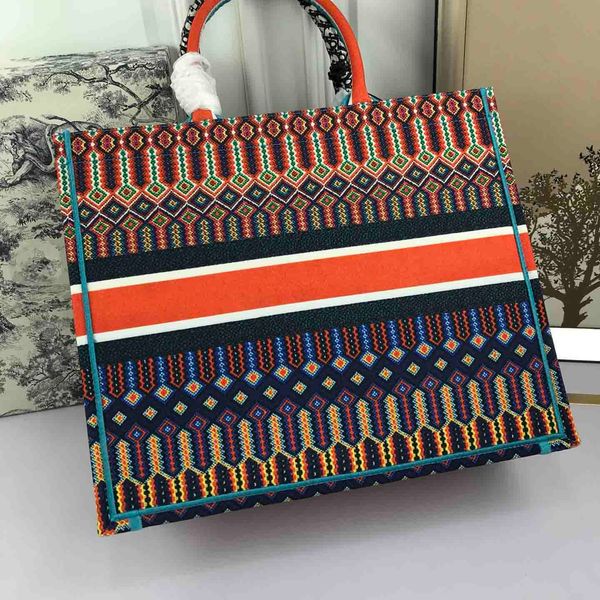 

2021 2021 luxury designer handbags handbag canvas shopping bag shoulder bag fashion messenger bag lady classic style design 1088
