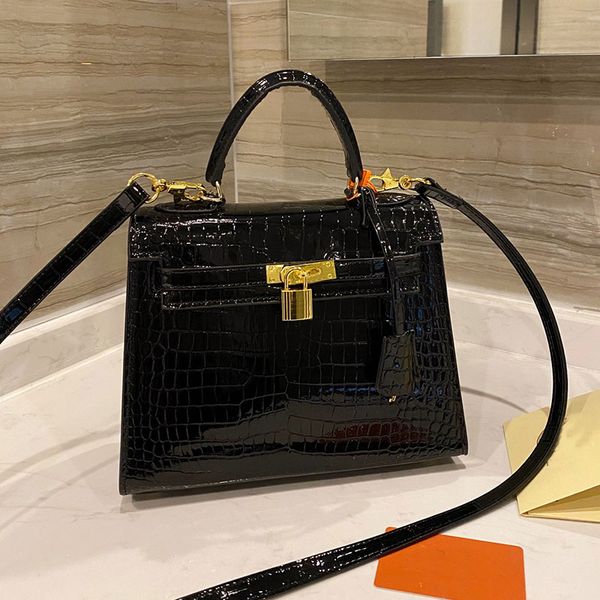 

ladies flap bag crossbody bag women hand bag alligator leather handbag classic tote handbag high shoulder starp purse gold hardware