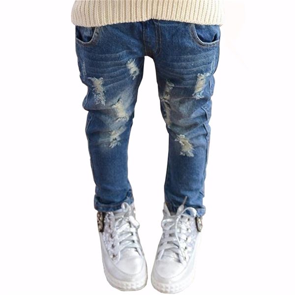 Primavera Autunno Elastico in vita per bambini Pantaloni in denim Bambini Ragazzi Jeans Leggings strappati casual per neonate Vestiti per bambini 210811