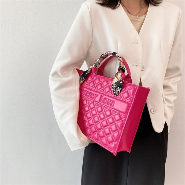 

2022 factory wholesale new summer series women's letter big net red tide korean fashion simple handbag yb7q