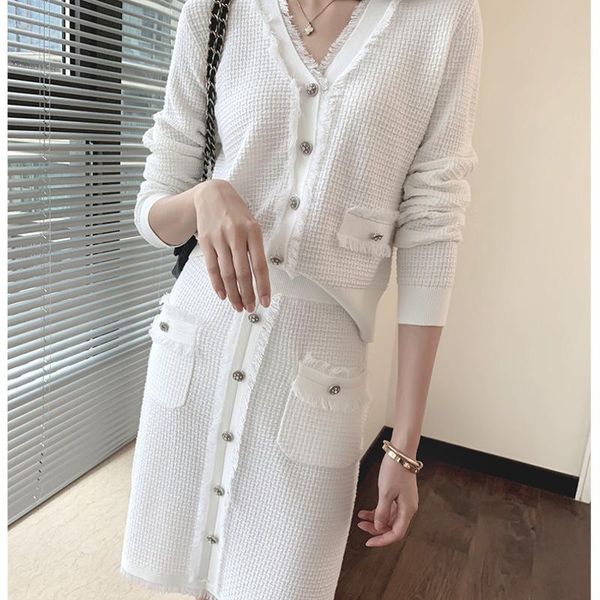 

temperament celebrity knitting foreign style age reduction suit 2021 new women's autumn fragrance two piece set, White