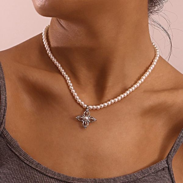 

chokers 2021 vinatge flower pearl necklaces for women chunky statement necklace fashion collar jewelry luxury party accessories gift, Golden;silver